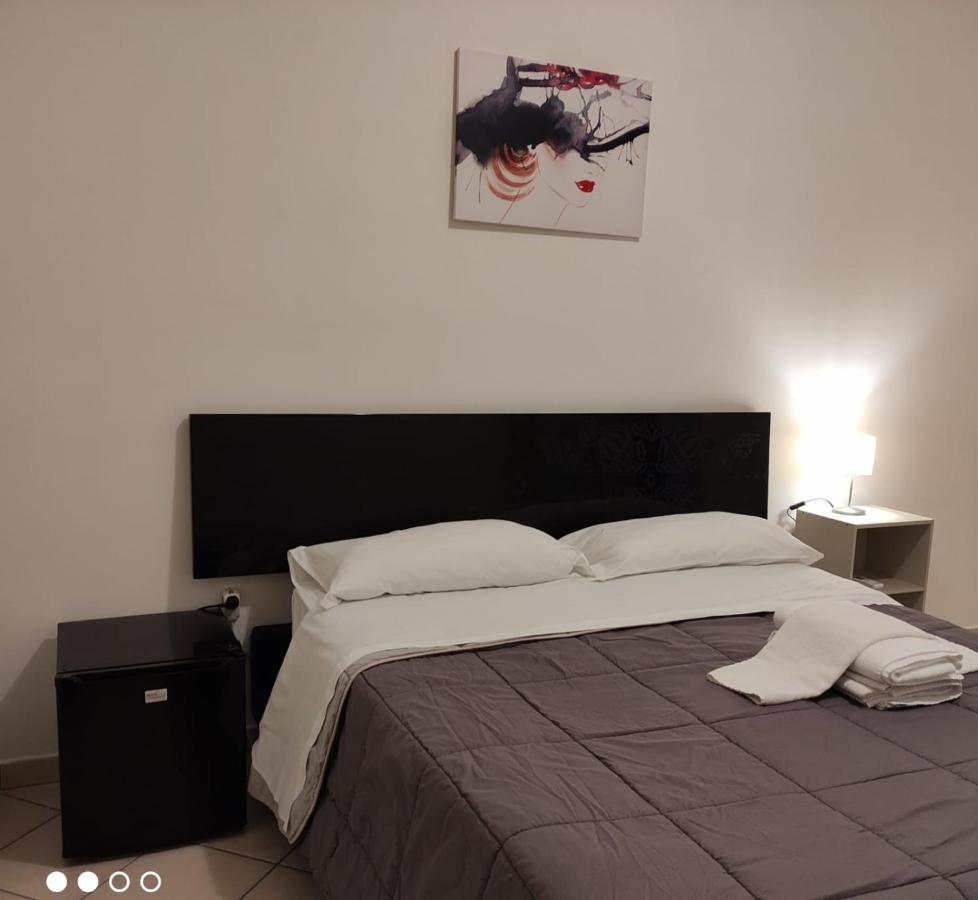 Lorenzo B&B House Battipaglia Bagian luar foto